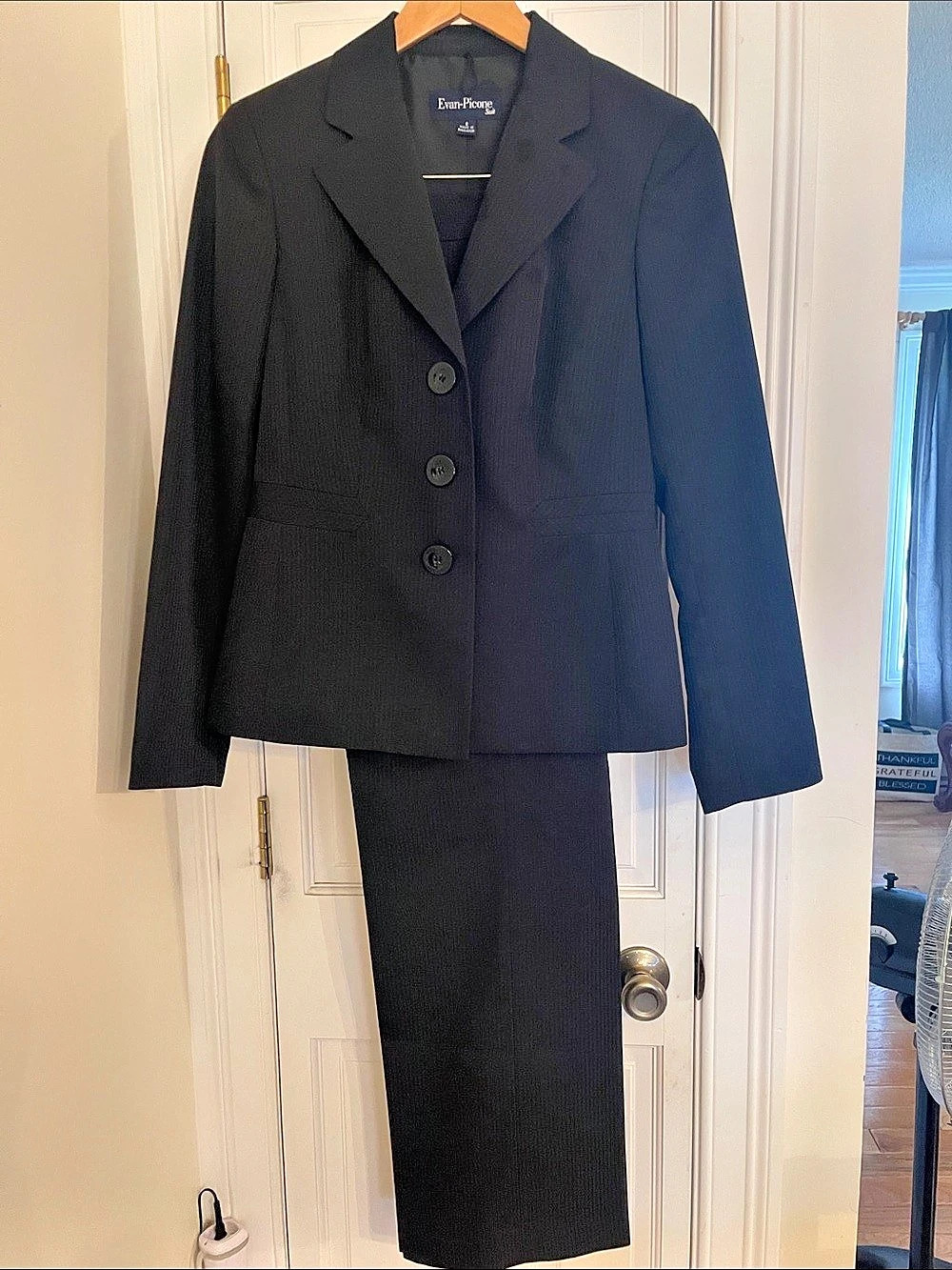 Evan-Picone Suit Women's Black Size 6 Like New